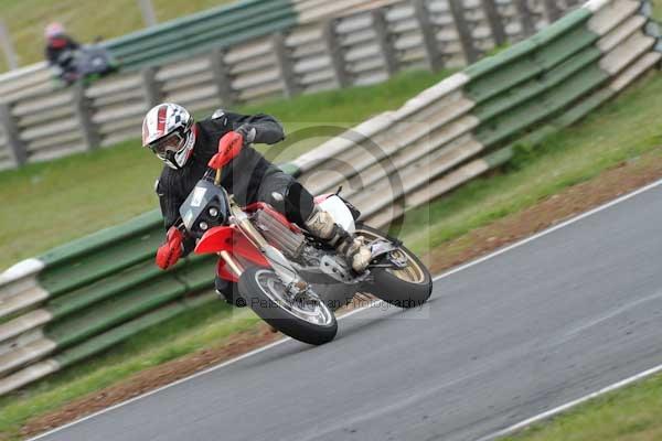 anglesey;brands hatch;cadwell park;croft;donington park;enduro digital images;event digital images;eventdigitalimages;mallory;no limits;oulton park;peter wileman photography;racing digital images;silverstone;snetterton;trackday digital images;trackday photos;vmcc banbury run