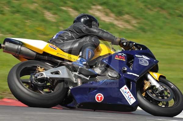 anglesey;brands hatch;cadwell park;croft;donington park;enduro digital images;event digital images;eventdigitalimages;mallory;no limits;oulton park;peter wileman photography;racing digital images;silverstone;snetterton;trackday digital images;trackday photos;vmcc banbury run