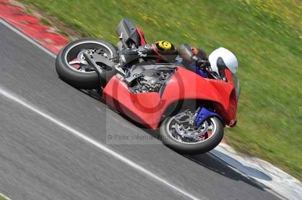 anglesey;brands hatch;cadwell park;croft;donington park;enduro digital images;event digital images;eventdigitalimages;mallory;no limits;oulton park;peter wileman photography;racing digital images;silverstone;snetterton;trackday digital images;trackday photos;vmcc banbury run