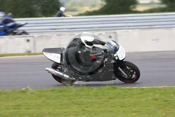 anglesey;brands hatch;cadwell park;croft;donington park;enduro digital images;event digital images;eventdigitalimages;mallory;no limits;oulton park;peter wileman photography;racing digital images;silverstone;snetterton;trackday digital images;trackday photos;vmcc banbury run