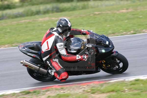 anglesey;brands hatch;cadwell park;croft;donington park;enduro digital images;event digital images;eventdigitalimages;mallory;no limits;oulton park;peter wileman photography;racing digital images;silverstone;snetterton;trackday digital images;trackday photos;vmcc banbury run