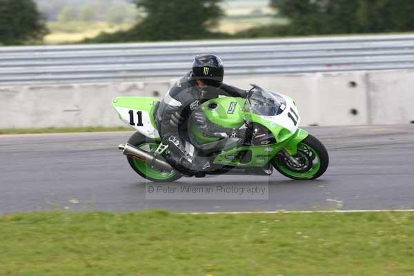anglesey;brands hatch;cadwell park;croft;donington park;enduro digital images;event digital images;eventdigitalimages;mallory;no limits;oulton park;peter wileman photography;racing digital images;silverstone;snetterton;trackday digital images;trackday photos;vmcc banbury run