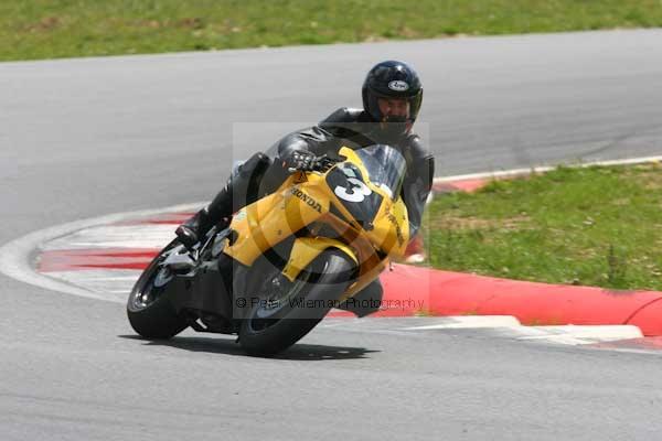 anglesey;brands hatch;cadwell park;croft;donington park;enduro digital images;event digital images;eventdigitalimages;mallory;no limits;oulton park;peter wileman photography;racing digital images;silverstone;snetterton;trackday digital images;trackday photos;vmcc banbury run