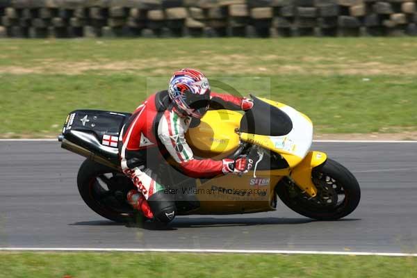 anglesey;brands hatch;cadwell park;croft;donington park;enduro digital images;event digital images;eventdigitalimages;mallory;no limits;oulton park;peter wileman photography;racing digital images;silverstone;snetterton;trackday digital images;trackday photos;vmcc banbury run