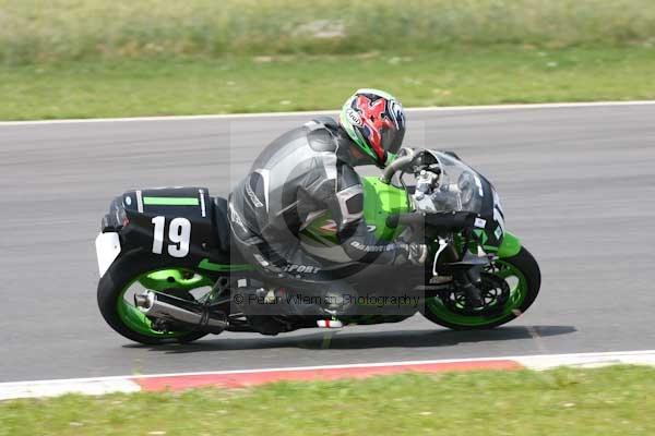anglesey;brands hatch;cadwell park;croft;donington park;enduro digital images;event digital images;eventdigitalimages;mallory;no limits;oulton park;peter wileman photography;racing digital images;silverstone;snetterton;trackday digital images;trackday photos;vmcc banbury run