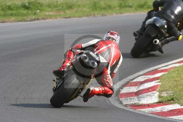 anglesey;brands hatch;cadwell park;croft;donington park;enduro digital images;event digital images;eventdigitalimages;mallory;no limits;oulton park;peter wileman photography;racing digital images;silverstone;snetterton;trackday digital images;trackday photos;vmcc banbury run