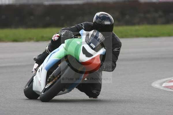 anglesey;brands hatch;cadwell park;croft;donington park;enduro digital images;event digital images;eventdigitalimages;mallory;no limits;oulton park;peter wileman photography;racing digital images;silverstone;snetterton;trackday digital images;trackday photos;vmcc banbury run