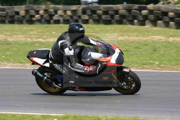 anglesey;brands hatch;cadwell park;croft;donington park;enduro digital images;event digital images;eventdigitalimages;mallory;no limits;oulton park;peter wileman photography;racing digital images;silverstone;snetterton;trackday digital images;trackday photos;vmcc banbury run