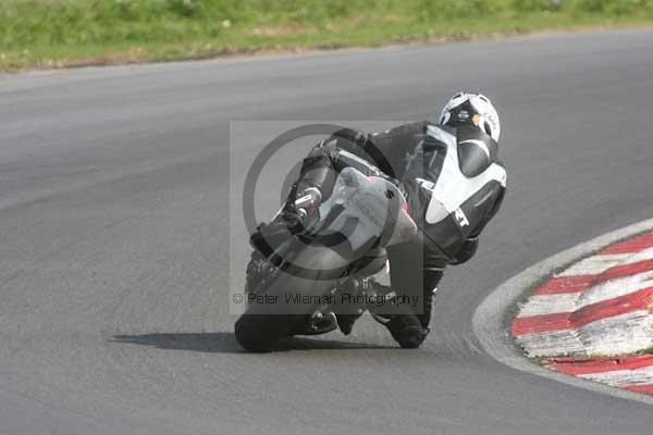 anglesey;brands hatch;cadwell park;croft;donington park;enduro digital images;event digital images;eventdigitalimages;mallory;no limits;oulton park;peter wileman photography;racing digital images;silverstone;snetterton;trackday digital images;trackday photos;vmcc banbury run