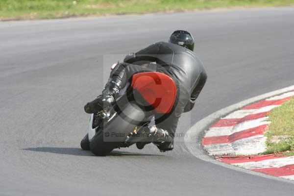 anglesey;brands hatch;cadwell park;croft;donington park;enduro digital images;event digital images;eventdigitalimages;mallory;no limits;oulton park;peter wileman photography;racing digital images;silverstone;snetterton;trackday digital images;trackday photos;vmcc banbury run