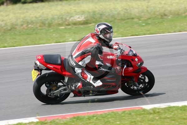 anglesey;brands hatch;cadwell park;croft;donington park;enduro digital images;event digital images;eventdigitalimages;mallory;no limits;oulton park;peter wileman photography;racing digital images;silverstone;snetterton;trackday digital images;trackday photos;vmcc banbury run
