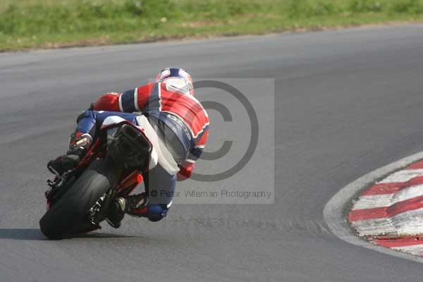 anglesey;brands hatch;cadwell park;croft;donington park;enduro digital images;event digital images;eventdigitalimages;mallory;no limits;oulton park;peter wileman photography;racing digital images;silverstone;snetterton;trackday digital images;trackday photos;vmcc banbury run