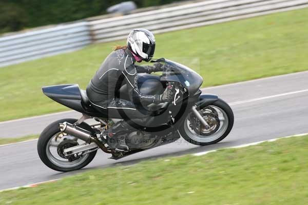 anglesey;brands hatch;cadwell park;croft;donington park;enduro digital images;event digital images;eventdigitalimages;mallory;no limits;oulton park;peter wileman photography;racing digital images;silverstone;snetterton;trackday digital images;trackday photos;vmcc banbury run