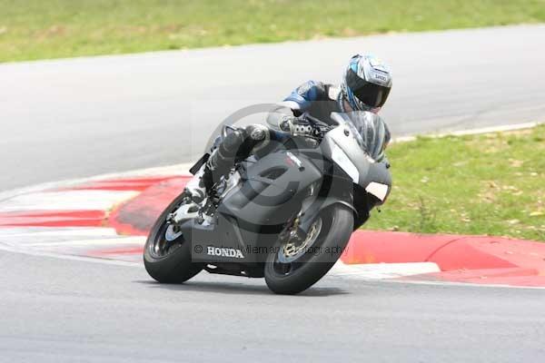 anglesey;brands hatch;cadwell park;croft;donington park;enduro digital images;event digital images;eventdigitalimages;mallory;no limits;oulton park;peter wileman photography;racing digital images;silverstone;snetterton;trackday digital images;trackday photos;vmcc banbury run