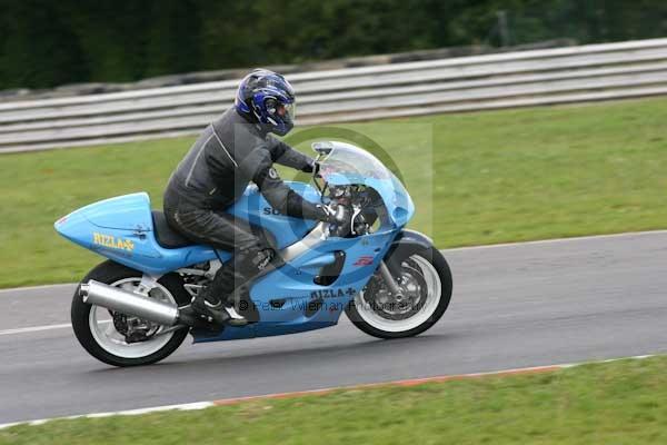anglesey;brands hatch;cadwell park;croft;donington park;enduro digital images;event digital images;eventdigitalimages;mallory;no limits;oulton park;peter wileman photography;racing digital images;silverstone;snetterton;trackday digital images;trackday photos;vmcc banbury run