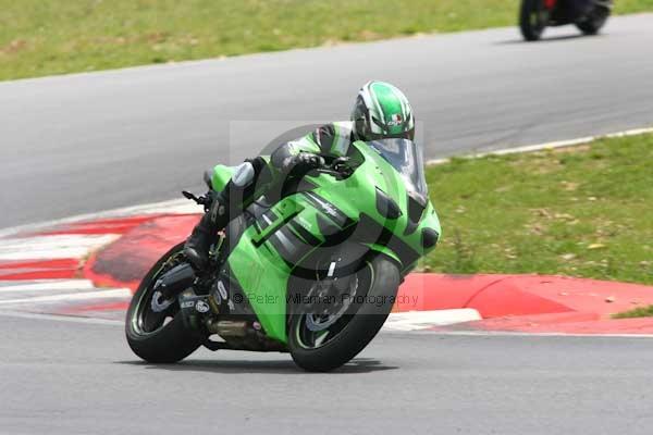 anglesey;brands hatch;cadwell park;croft;donington park;enduro digital images;event digital images;eventdigitalimages;mallory;no limits;oulton park;peter wileman photography;racing digital images;silverstone;snetterton;trackday digital images;trackday photos;vmcc banbury run