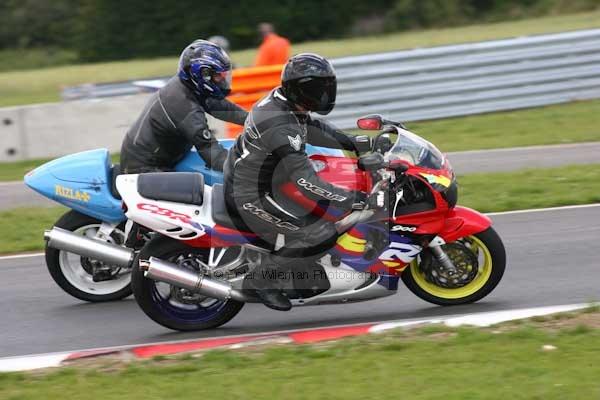 anglesey;brands hatch;cadwell park;croft;donington park;enduro digital images;event digital images;eventdigitalimages;mallory;no limits;oulton park;peter wileman photography;racing digital images;silverstone;snetterton;trackday digital images;trackday photos;vmcc banbury run