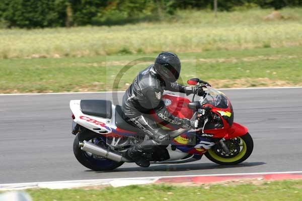 anglesey;brands hatch;cadwell park;croft;donington park;enduro digital images;event digital images;eventdigitalimages;mallory;no limits;oulton park;peter wileman photography;racing digital images;silverstone;snetterton;trackday digital images;trackday photos;vmcc banbury run