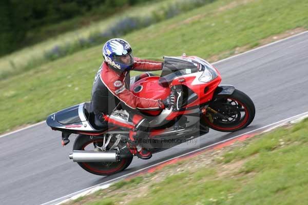 anglesey;brands hatch;cadwell park;croft;donington park;enduro digital images;event digital images;eventdigitalimages;mallory;no limits;oulton park;peter wileman photography;racing digital images;silverstone;snetterton;trackday digital images;trackday photos;vmcc banbury run