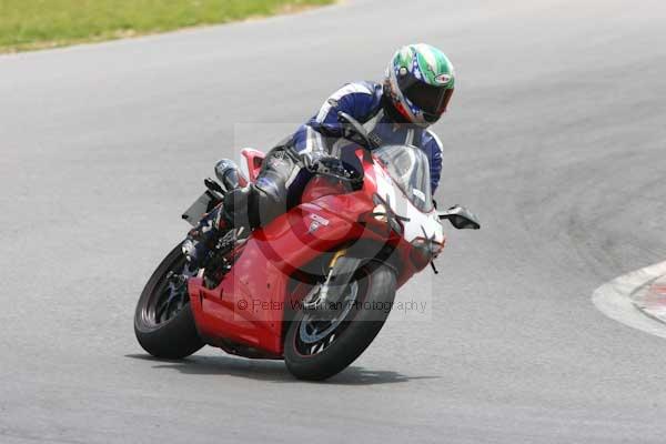 anglesey;brands hatch;cadwell park;croft;donington park;enduro digital images;event digital images;eventdigitalimages;mallory;no limits;oulton park;peter wileman photography;racing digital images;silverstone;snetterton;trackday digital images;trackday photos;vmcc banbury run