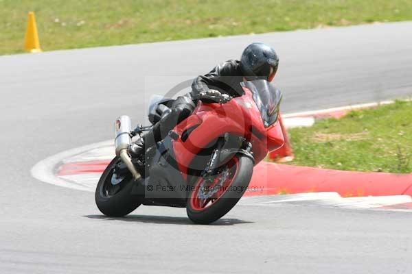 anglesey;brands hatch;cadwell park;croft;donington park;enduro digital images;event digital images;eventdigitalimages;mallory;no limits;oulton park;peter wileman photography;racing digital images;silverstone;snetterton;trackday digital images;trackday photos;vmcc banbury run