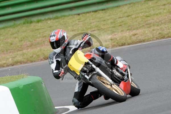 anglesey;brands hatch;cadwell park;croft;digital images;donington park;enduro;enduro digital images;event;event digital images;eventdigitalimages;mallory park;no limits;oulton park;peter wileman photography;racing;racing digital images;silverstone;snetterton;trackday;trackday digital images;trackday photos;vintage;vmcc banbury run;welsh 2 day enduro