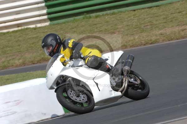 anglesey;brands hatch;cadwell park;croft;digital images;donington park;enduro;enduro digital images;event;event digital images;eventdigitalimages;mallory park;no limits;oulton park;peter wileman photography;racing;racing digital images;silverstone;snetterton;trackday;trackday digital images;trackday photos;vintage;vmcc banbury run;welsh 2 day enduro