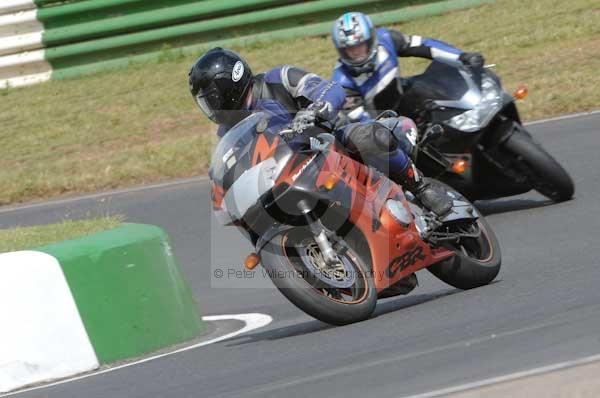 anglesey;brands hatch;cadwell park;croft;digital images;donington park;enduro;enduro digital images;event;event digital images;eventdigitalimages;mallory park;no limits;oulton park;peter wileman photography;racing;racing digital images;silverstone;snetterton;trackday;trackday digital images;trackday photos;vintage;vmcc banbury run;welsh 2 day enduro