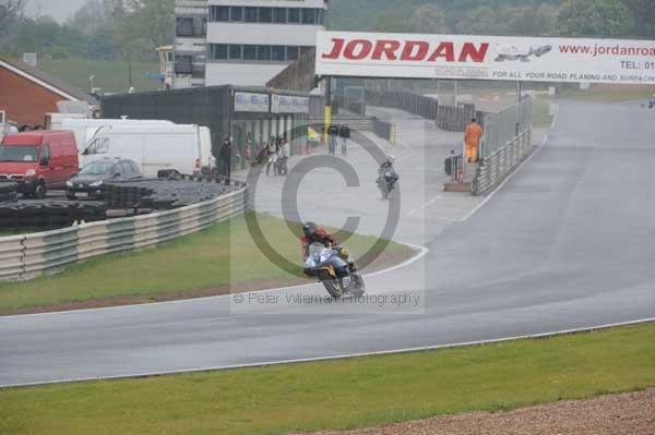 enduro digital images, endurodigitalimages, event digital images, eventdigitalimages, no limits, peter wileman photography, racing digital images, trackday digital images, trackday photos, vmcc banbury run