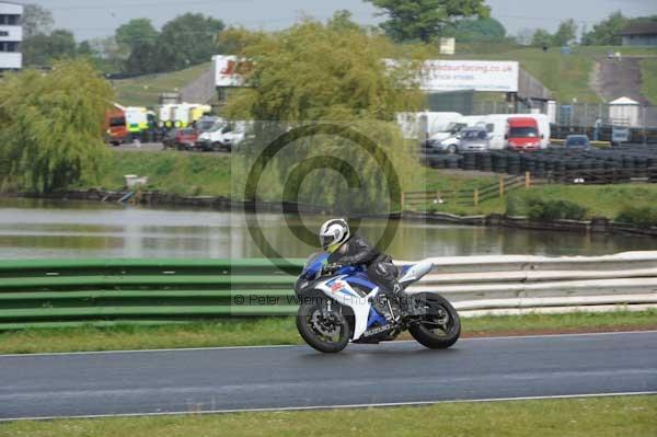 enduro digital images, endurodigitalimages, event digital images, eventdigitalimages, no limits, peter wileman photography, racing digital images, trackday digital images, trackday photos, vmcc banbury run
