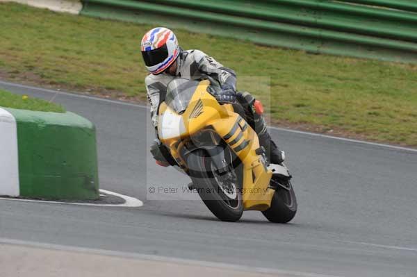 enduro digital images, endurodigitalimages, event digital images, eventdigitalimages, no limits, peter wileman photography, racing digital images, trackday digital images, trackday photos, vmcc banbury run