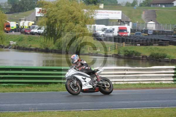 enduro digital images, endurodigitalimages, event digital images, eventdigitalimages, no limits, peter wileman photography, racing digital images, trackday digital images, trackday photos, vmcc banbury run