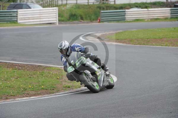 enduro digital images, endurodigitalimages, event digital images, eventdigitalimages, no limits, peter wileman photography, racing digital images, trackday digital images, trackday photos, vmcc banbury run