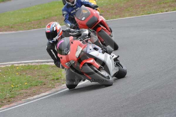 enduro digital images, endurodigitalimages, event digital images, eventdigitalimages, no limits, peter wileman photography, racing digital images, trackday digital images, trackday photos, vmcc banbury run