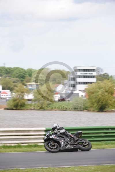 enduro digital images, endurodigitalimages, event digital images, eventdigitalimages, no limits, peter wileman photography, racing digital images, trackday digital images, trackday photos, vmcc banbury run