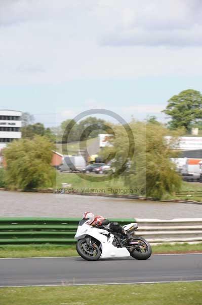 enduro digital images, endurodigitalimages, event digital images, eventdigitalimages, no limits, peter wileman photography, racing digital images, trackday digital images, trackday photos, vmcc banbury run