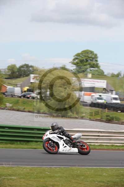 enduro digital images, endurodigitalimages, event digital images, eventdigitalimages, no limits, peter wileman photography, racing digital images, trackday digital images, trackday photos, vmcc banbury run