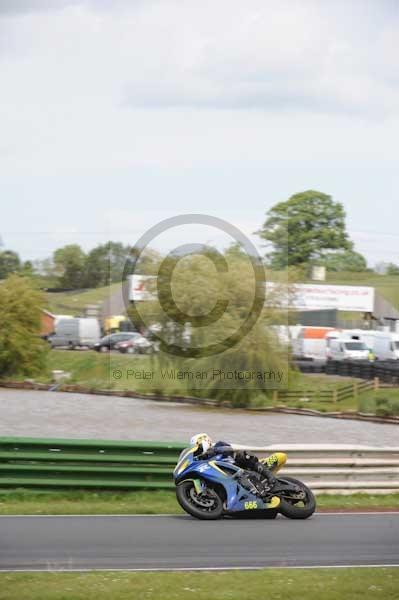 enduro digital images, endurodigitalimages, event digital images, eventdigitalimages, no limits, peter wileman photography, racing digital images, trackday digital images, trackday photos, vmcc banbury run