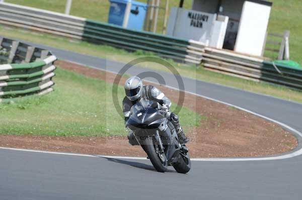 enduro digital images, endurodigitalimages, event digital images, eventdigitalimages, no limits, peter wileman photography, racing digital images, trackday digital images, trackday photos, vmcc banbury run
