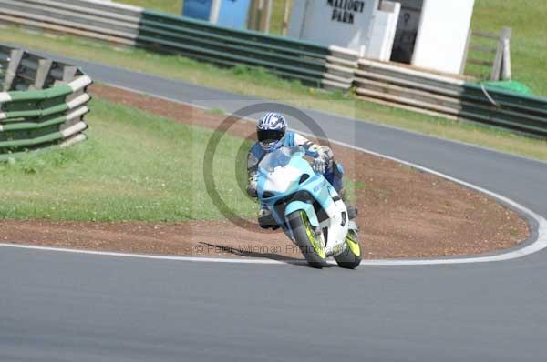 enduro digital images, endurodigitalimages, event digital images, eventdigitalimages, no limits, peter wileman photography, racing digital images, trackday digital images, trackday photos, vmcc banbury run