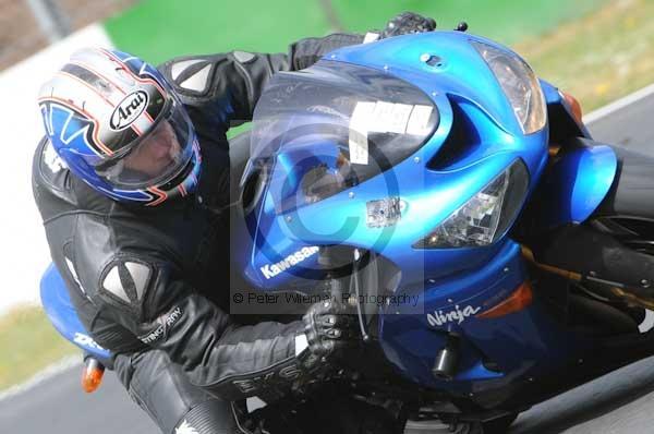 enduro digital images, endurodigitalimages, event digital images, eventdigitalimages, no limits, peter wileman photography, racing digital images, trackday digital images, trackday photos, vmcc banbury run