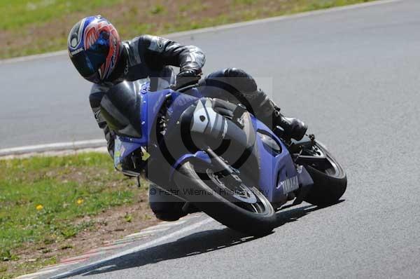 enduro digital images, endurodigitalimages, event digital images, eventdigitalimages, no limits, peter wileman photography, racing digital images, trackday digital images, trackday photos, vmcc banbury run