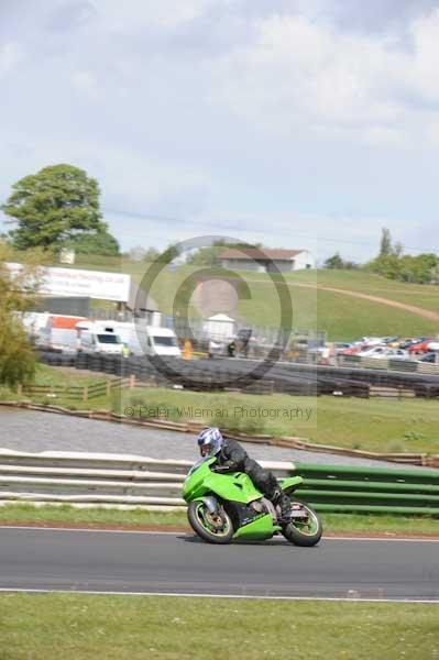 enduro digital images, endurodigitalimages, event digital images, eventdigitalimages, no limits, peter wileman photography, racing digital images, trackday digital images, trackday photos, vmcc banbury run