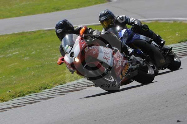 enduro digital images, endurodigitalimages, event digital images, eventdigitalimages, no limits, peter wileman photography, racing digital images, trackday digital images, trackday photos, vmcc banbury run