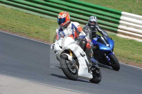 enduro digital images, endurodigitalimages, event digital images, eventdigitalimages, no limits, peter wileman photography, racing digital images, trackday digital images, trackday photos, vmcc banbury run