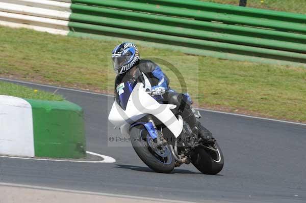 enduro digital images, endurodigitalimages, event digital images, eventdigitalimages, no limits, peter wileman photography, racing digital images, trackday digital images, trackday photos, vmcc banbury run