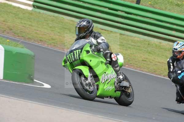 enduro digital images, endurodigitalimages, event digital images, eventdigitalimages, no limits, peter wileman photography, racing digital images, trackday digital images, trackday photos, vmcc banbury run