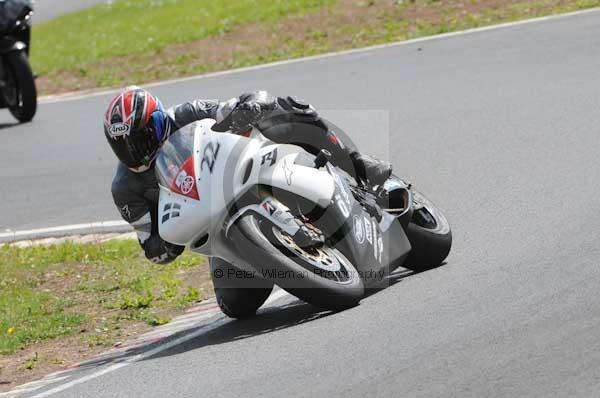 enduro digital images, endurodigitalimages, event digital images, eventdigitalimages, no limits, peter wileman photography, racing digital images, trackday digital images, trackday photos, vmcc banbury run