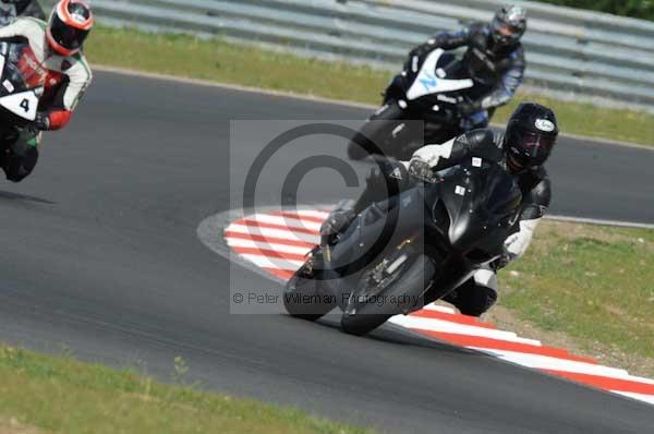 enduro digital images, endurodigitalimages, event digital images, eventdigitalimages, no limits, peter wileman photography, racing digital images, trackday digital images, trackday photos, vmcc banbury run