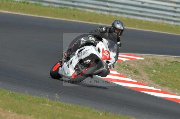 enduro digital images, endurodigitalimages, event digital images, eventdigitalimages, no limits, peter wileman photography, racing digital images, trackday digital images, trackday photos, vmcc banbury run